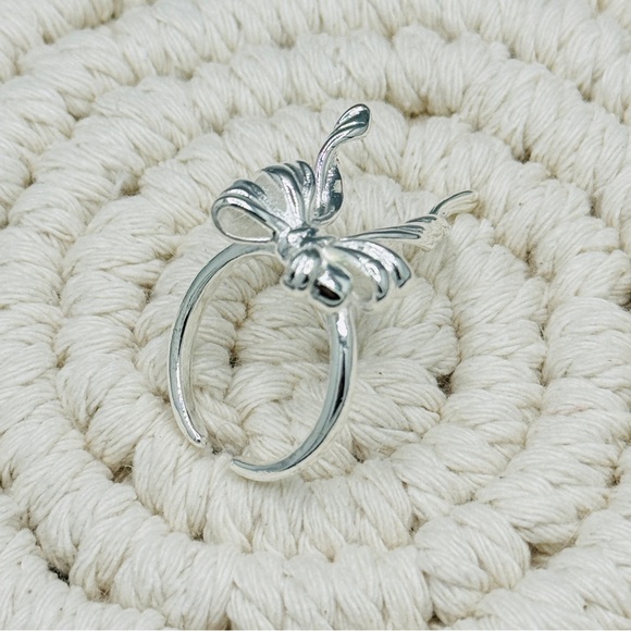 925 Sterling Silver Three Dimensional Bow Tassels Opening Adjustable Ring - Picture 8 of 9